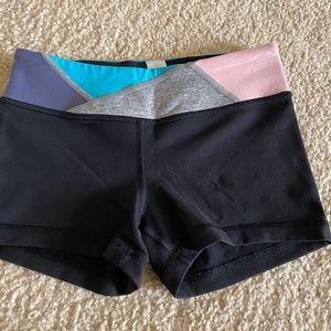 Ivivva/ lululemon shorts girls size 10